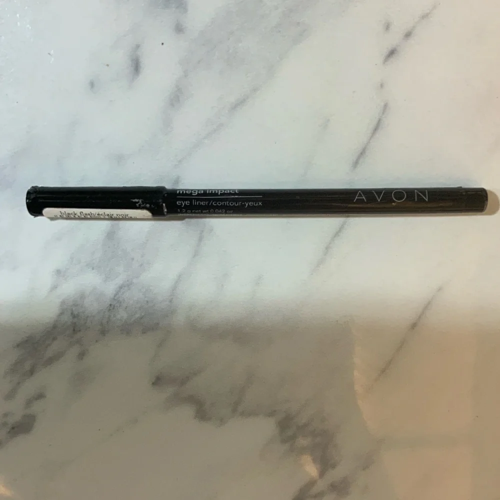 Black Flash Avon Mega Impact Eyeliner Pencil